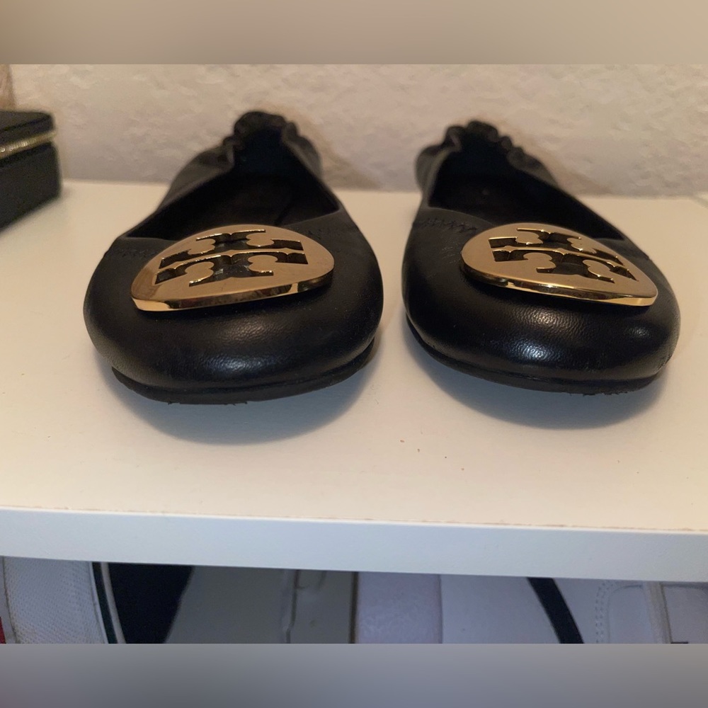 Tory Burch Women’s Reva Flat Slip On Size 5